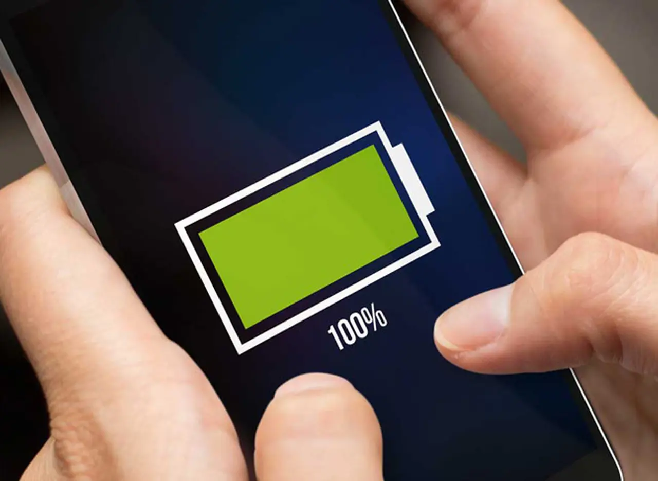 ¿Poner un fondo de pantalla negro permite ahorrar baterí­a en el teléfono móvil?