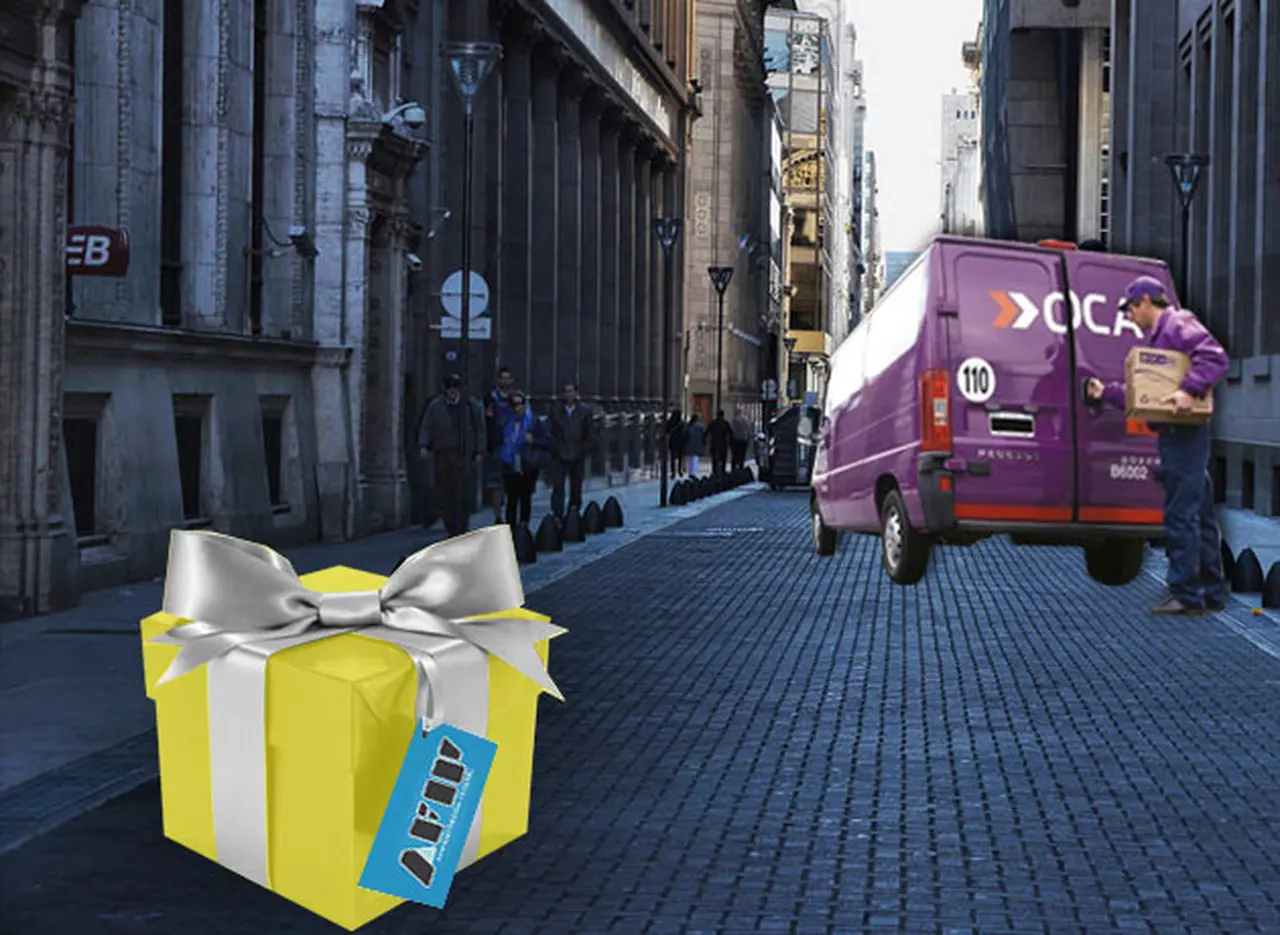 Gobierno le da "una mano" a Hugo Moyano: prorrogan licencia de OCA para su operación