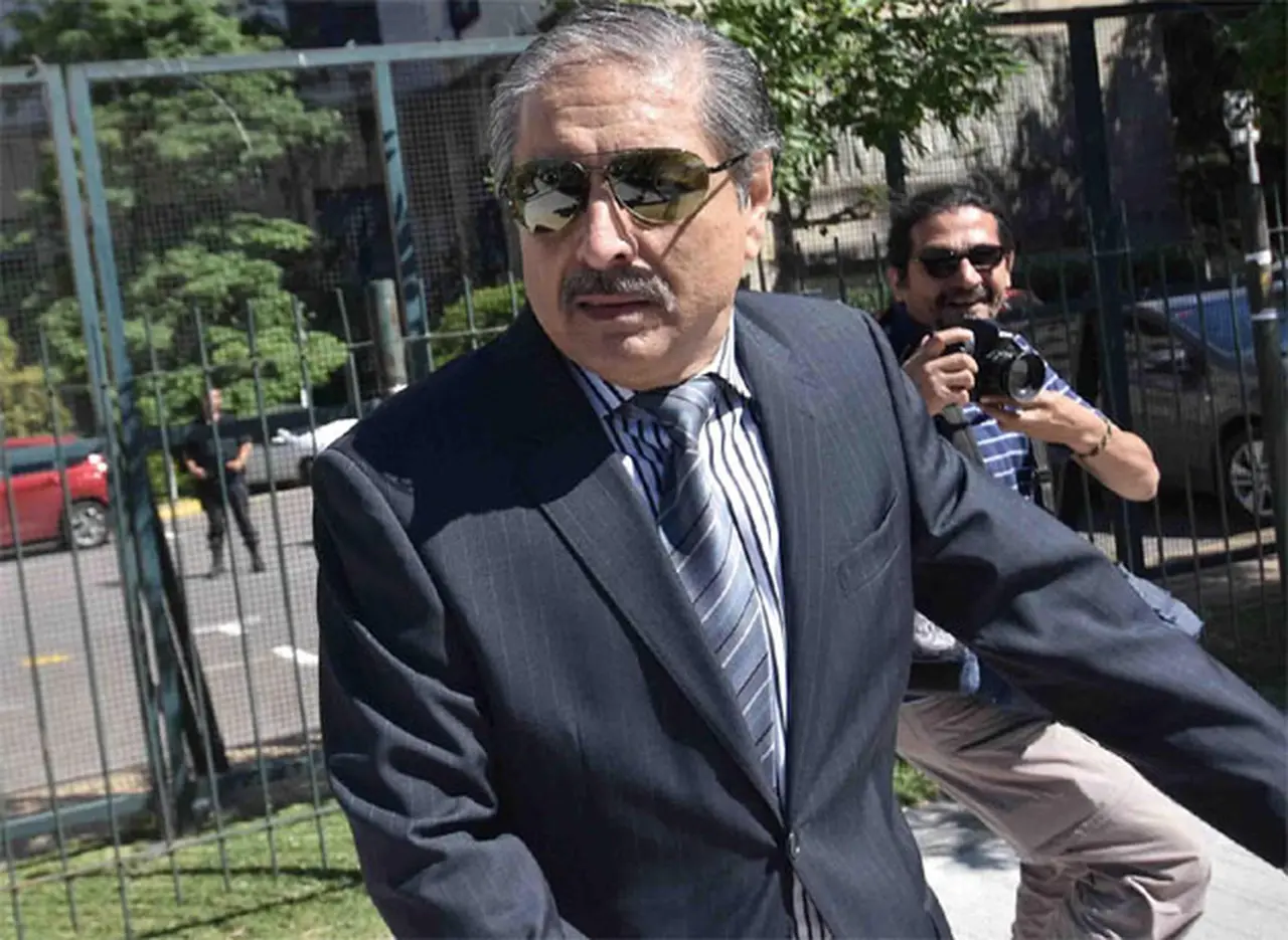 Primo de Néstor Kirchner se entregó en Comodoro Py y quedó detenido