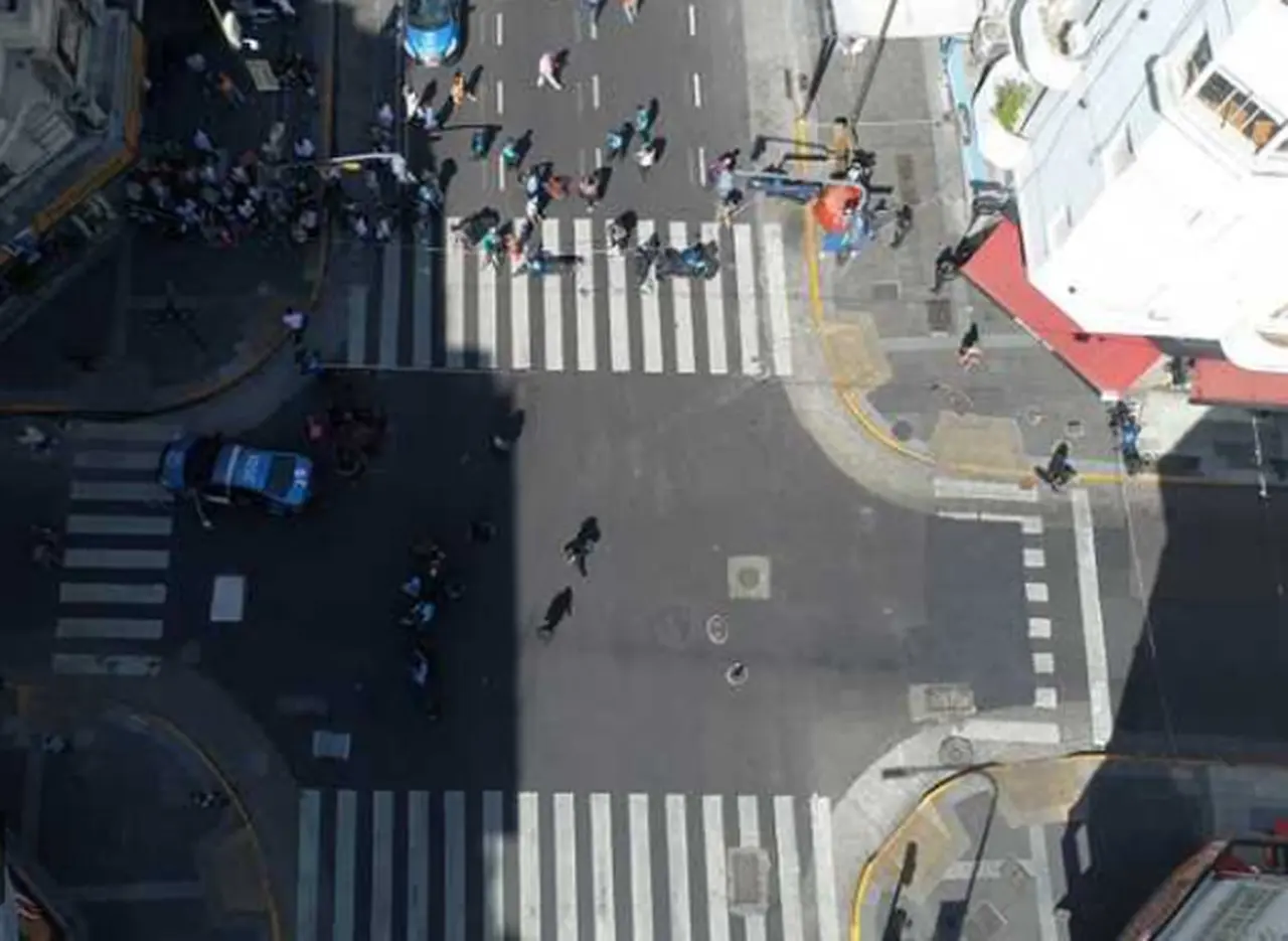 Tiroteo en Tribunales: el video de la increí­ble fuga de uno de los ladrones en pleno centro porteño
