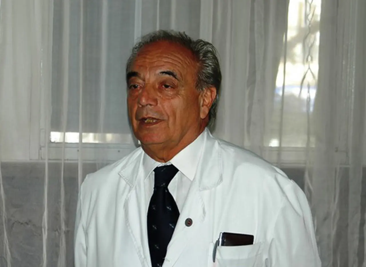 Perito de la familia: "La situación se fue complicando a medida que le hací­an la endoscopia"