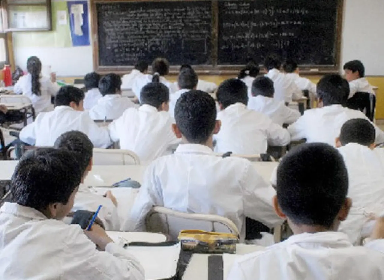 Responsabilidad Social: empresas acompañan la "vuelta al cole" con becas y guardapolvos