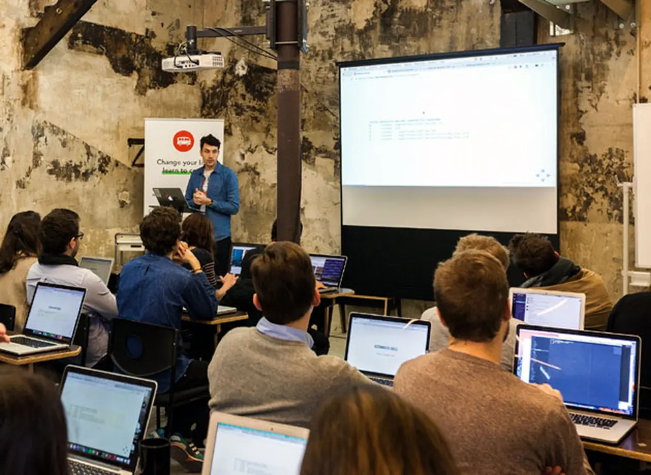 La escuela de codificación informática francesa Le Wagon llega a la Argentina