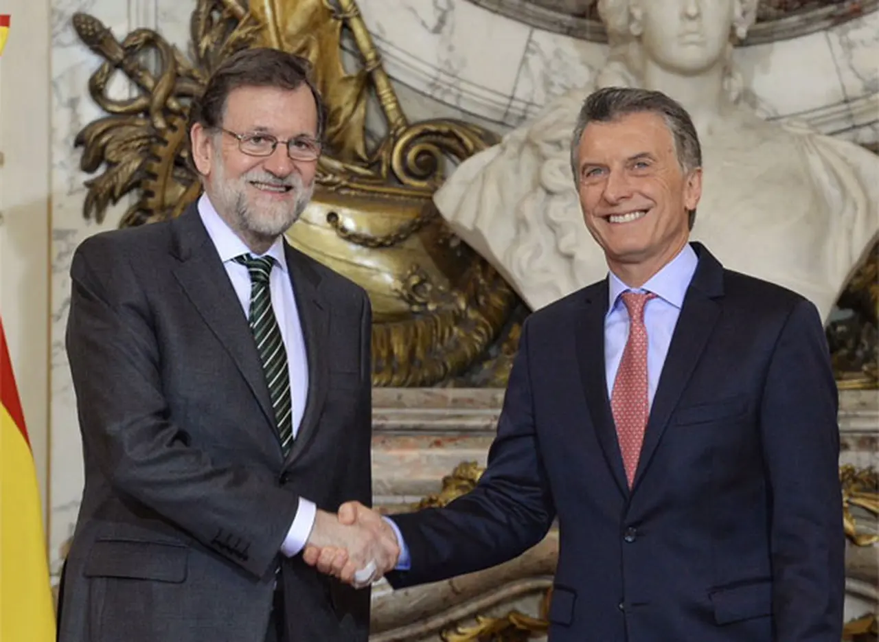 Macri habló con Rajoy sobre el FMI y gestionan charla con Trump