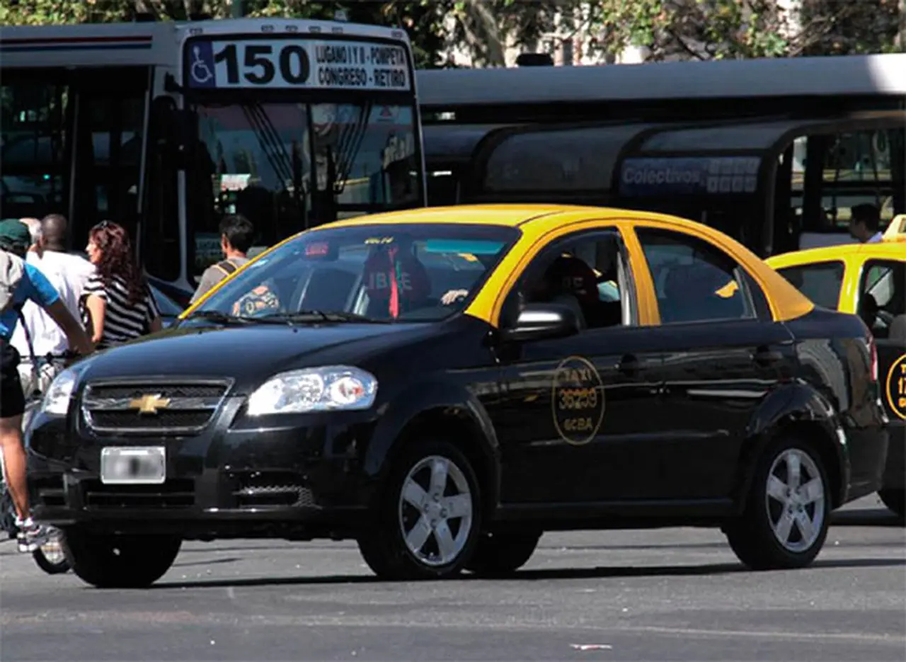Para que no te "paseen": llega una app para el celular que calcula cuánto deberí­a costar tu viaje en taxi