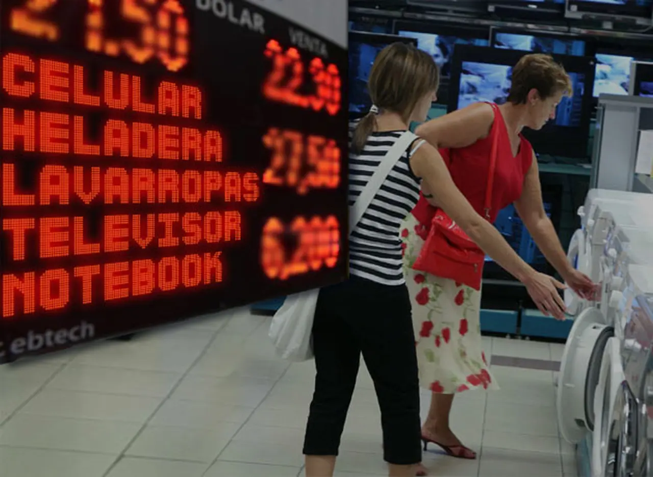 Electrodomésticos y el dólar: fabricantes intentan contener el ajuste de precios post devaluación