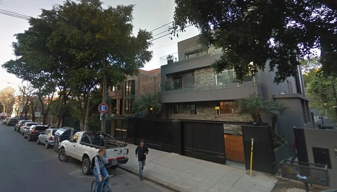 La lujosa mansión del ministro Dujovne figura como un baldí­o
