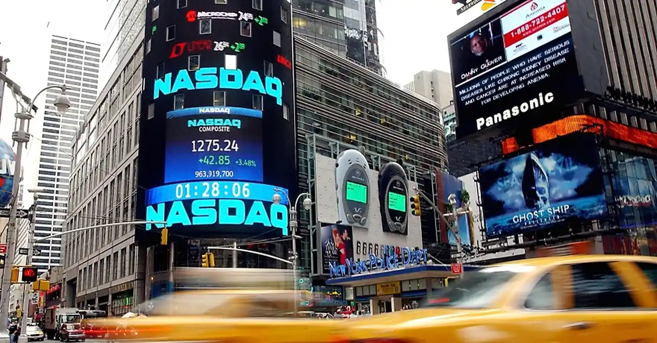 ¿Por qué las empresas tecnológicas sufren pérdidas históricas en Wall Street?
