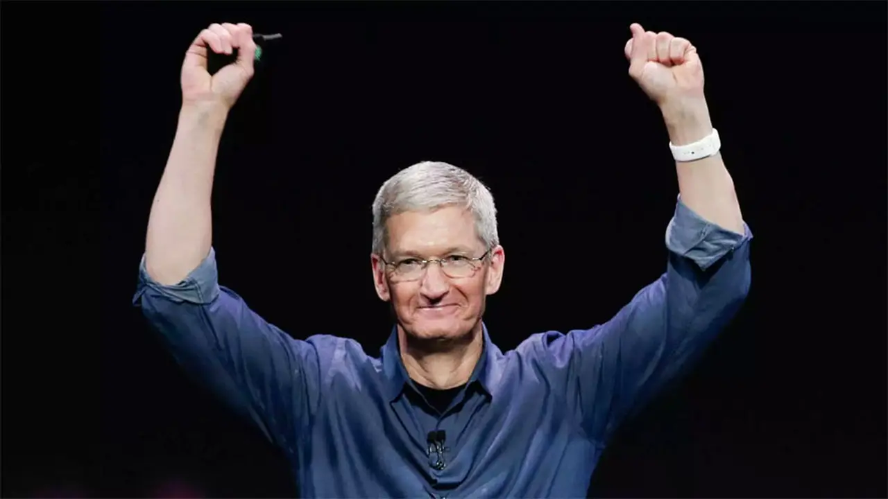 En sólo nueve meses, las ganancias de Apple casi alcanzan a las reservas del Banco Central