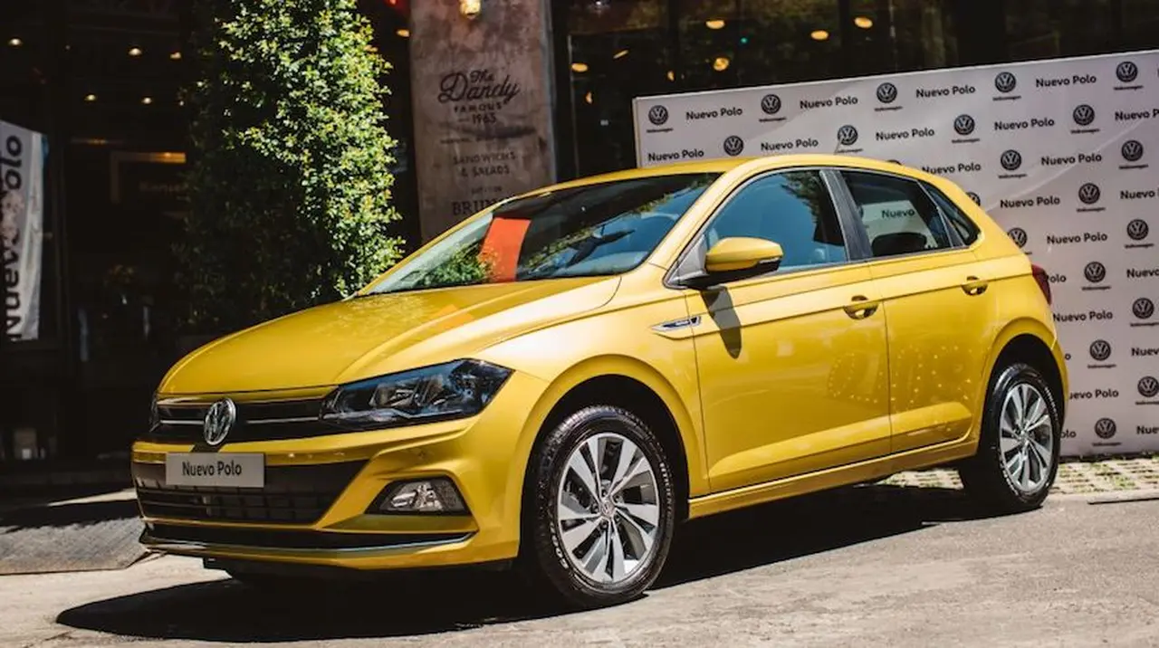 Volkswagen Polo, por $1.5 millones en su versión intermedia.