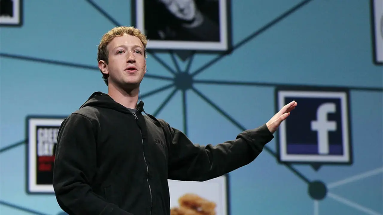 Mark Zuckerberg, creador de Facebook está en el puesto 7 de la lista de los hombres más ricos del mundo