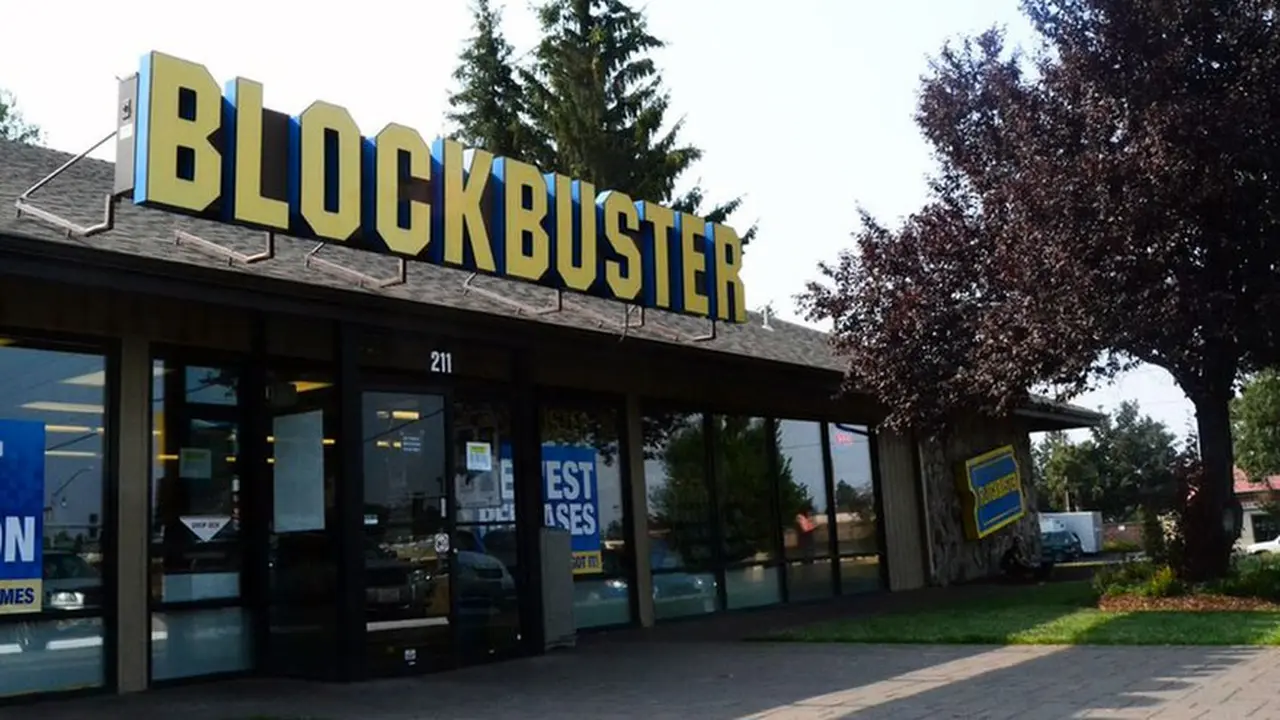 Las tiendas de Blockbuster comenzaron a caer en decadencia por los cambios en la forma de consumo