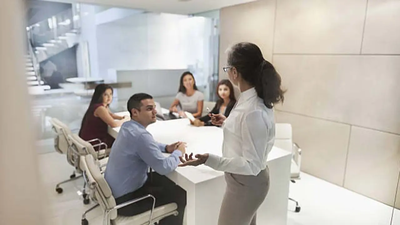 Directivos de RRHH no ven que en 2022 aumente el porcentaje de mujeres en cargos directivos
