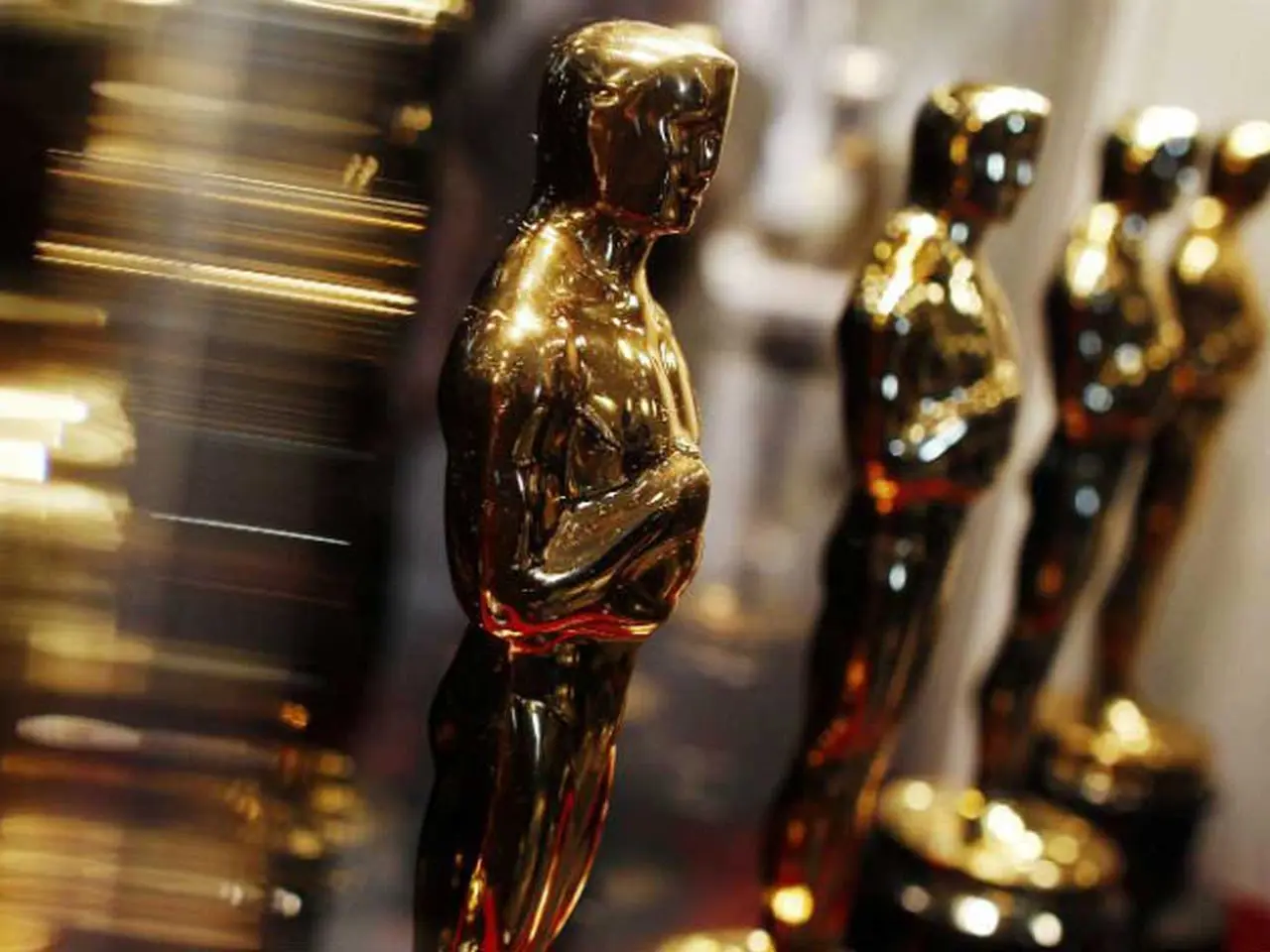 No necesitas escribir para Hollywood para ganar dinero extra escribiendo guiones