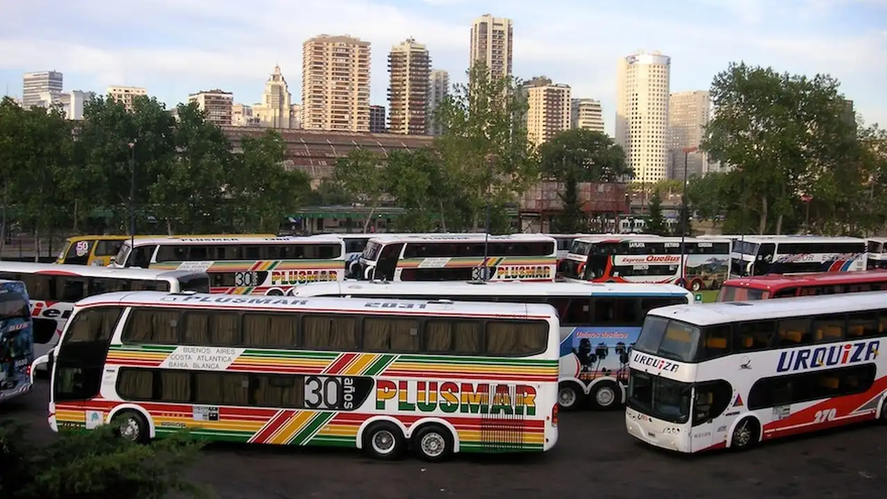Ahora cualquier vehículo con seguro y VTV podrá prestar servicios de transporte de pasajeros