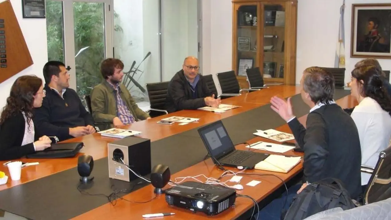 McCain lanzó un programa de primer empleo junto a Fundación Forge