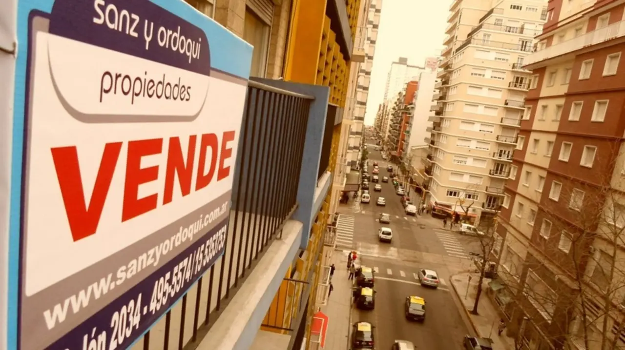 Como no bajan los precios, cada vez hay más departamentos sin vender