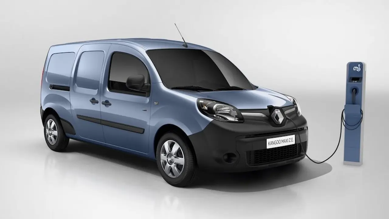 Renault Kangoo, el único utilitario eléctrico, es el más vendido en su versión tradicional.