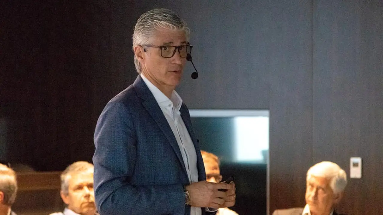 Aerolíneas Argentinas presentó un nuevo plan estratégico para los próximos tres años
