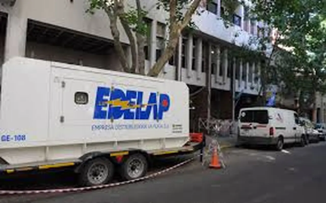 Los dueños de la mayor distribuidora de electricidad bonaerense buscan evitar la disolución de la sociedad