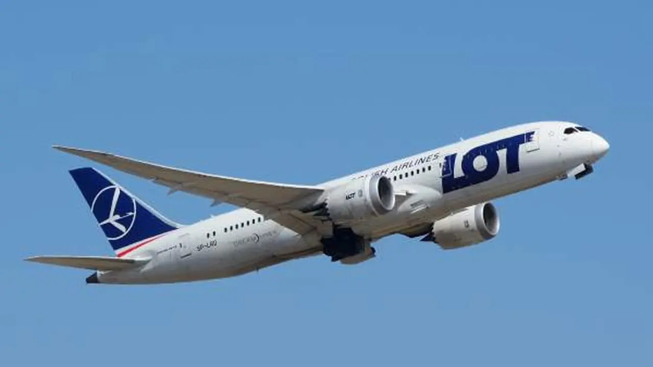 Insólito: aerolínea pide a pasajeros que paguen la reparación del avión en el que iba a viajar
