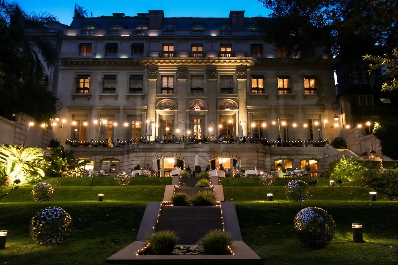Cuánto cuesta celebrar las fiestas en hoteles de 4 o 5 estrellas