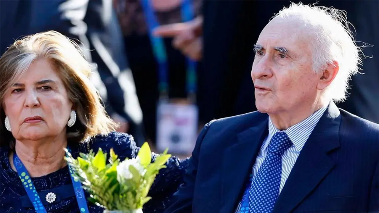 De la Rúa fue sometido a una traqueotomía y sigue grave