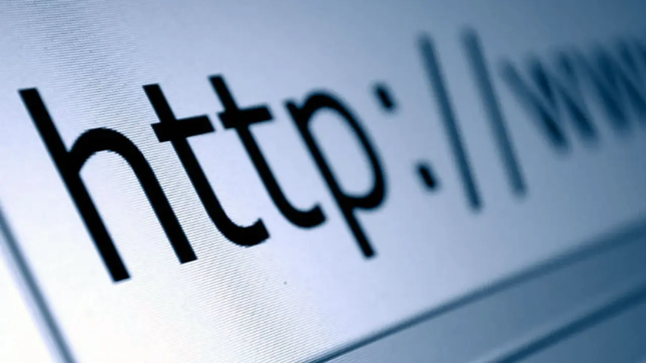 Berners-Lee utilizó el protocolo de transferencia de hipertexto (HTTP) para crear la Web