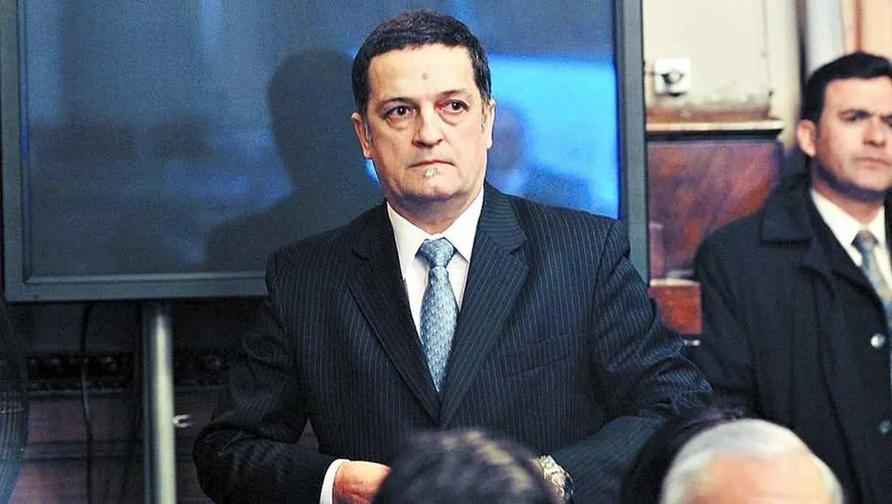 Quién es el juez acusado de recibir una coima de millones de dólares de Kirchner