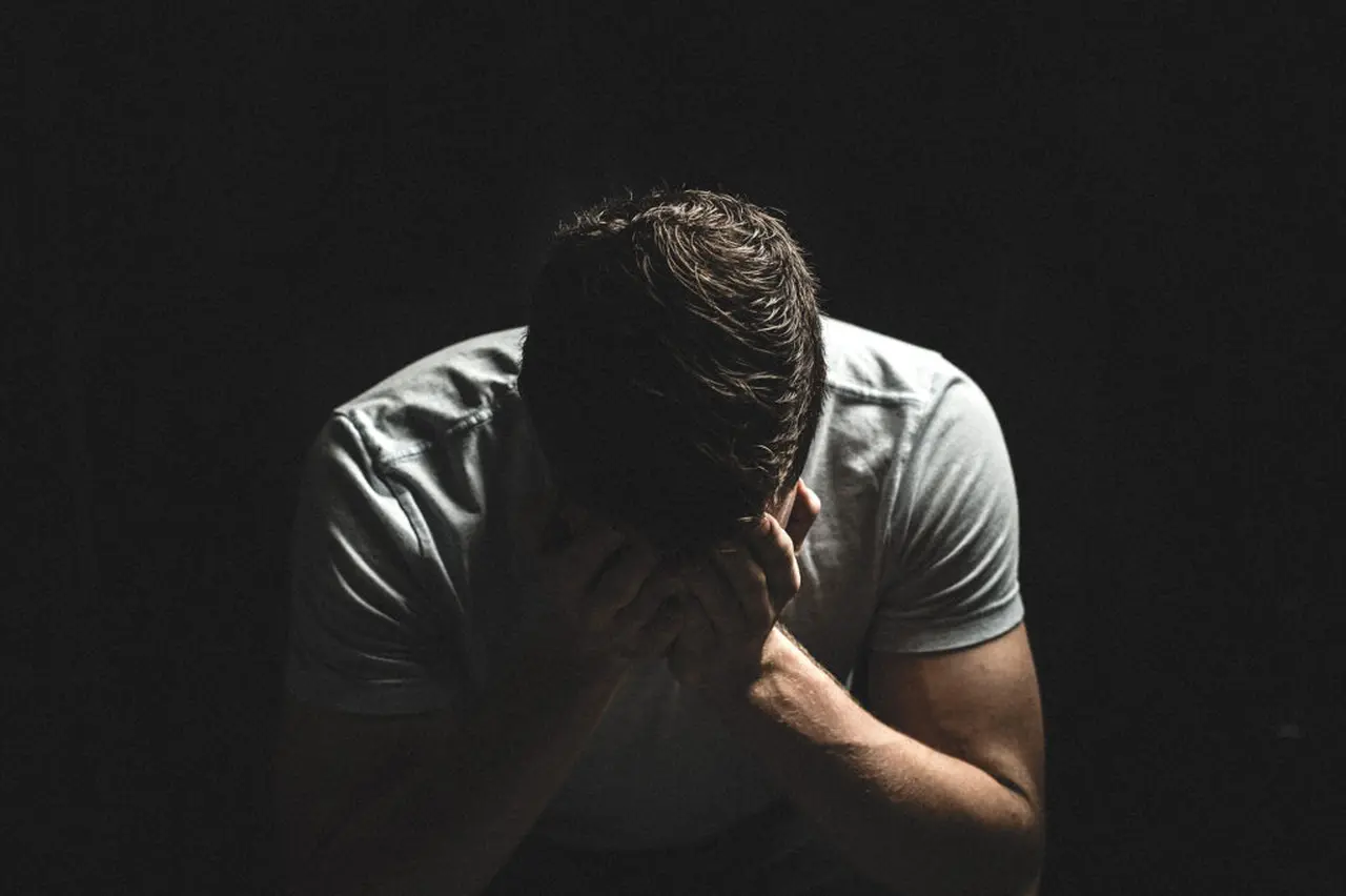 El uso intenso de redes sociales puede provocar problemas mentales.
