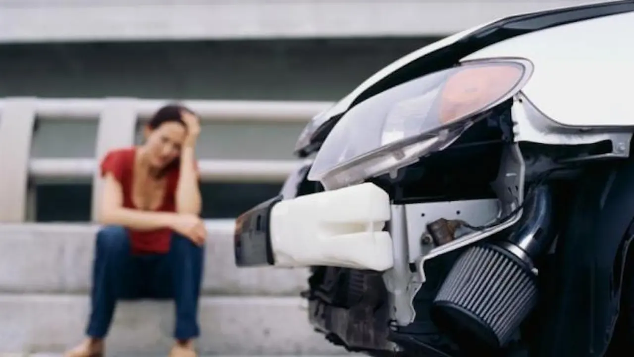 Le rompían las piernas a las mujeres para cobrar seguros