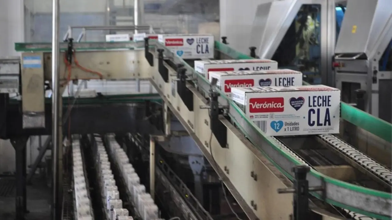 Crisis en Lácteos Verónica: creció la deuda de sueldos y aparece un potencial comprador