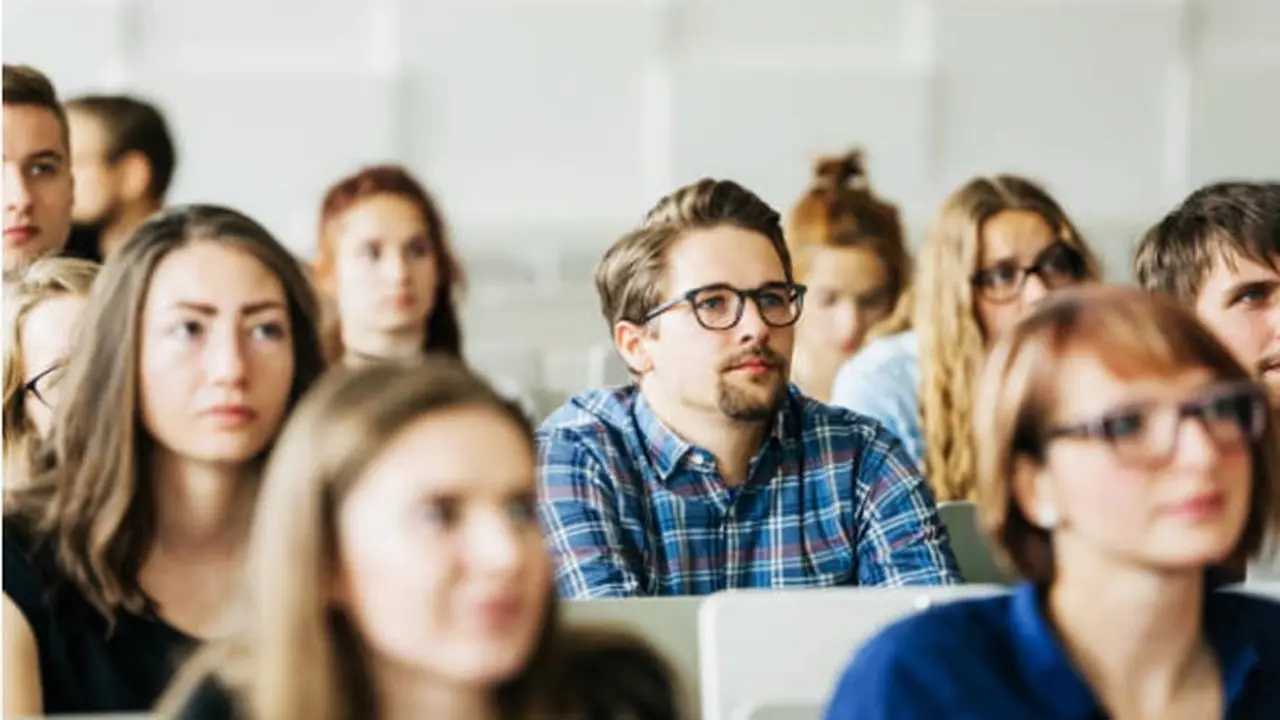 Los franquiciados de DIA apreden desde cómo presentar los productos en góndolas hasta herramientas empresariales  y liderazgo como se enseña en la universidad