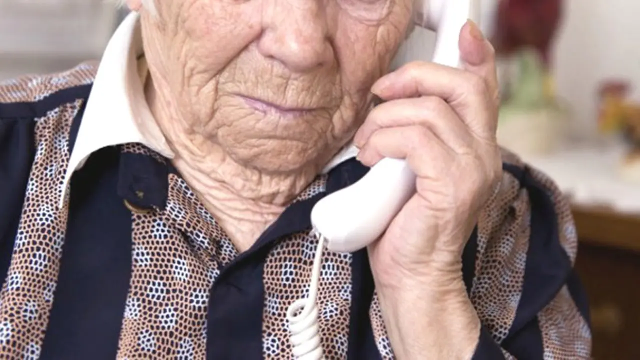 Estafaron por u$s600.000 a una anciana con el "cuento del tío"
