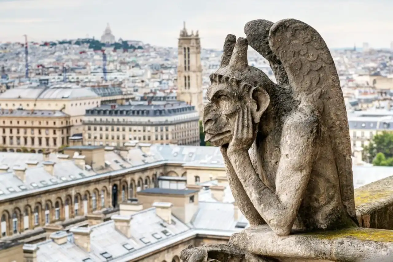 Las gárgolas no pudieron contra el fuego de Notre Dame