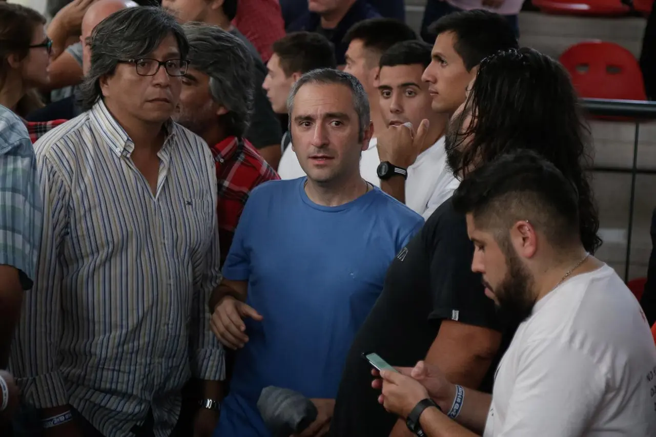 Según Larroque, los manifestantes podrían contagiarse y contagiar a quienes no estuvieron en las protestas