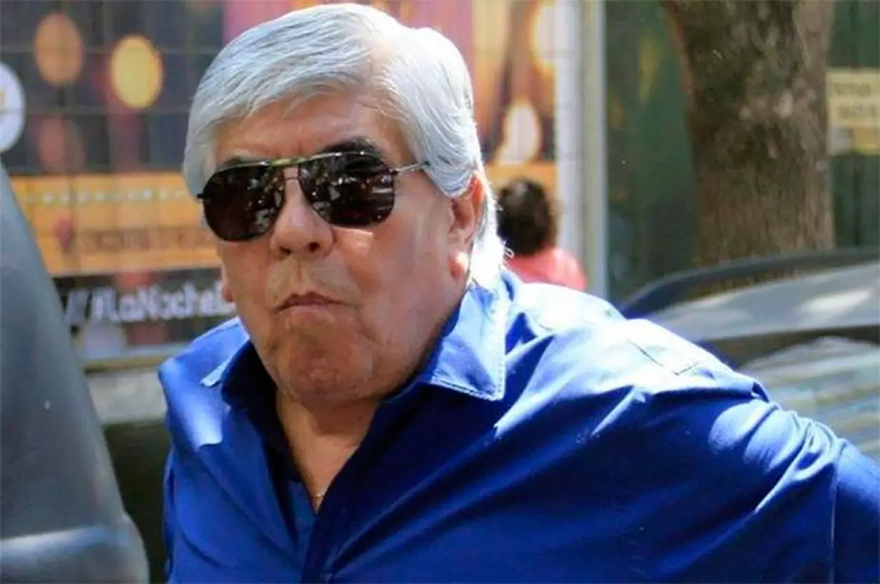"Es un descerebrado, un incapaz"