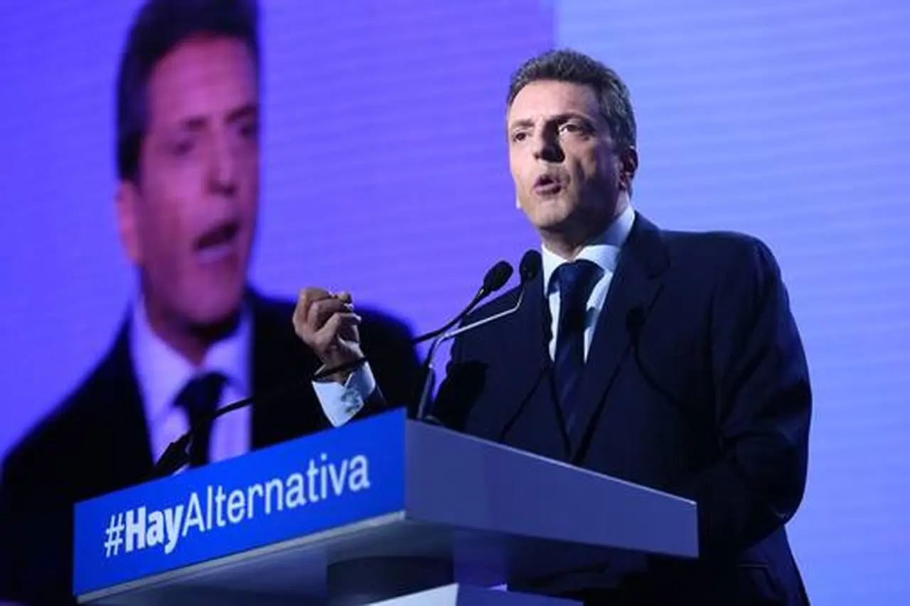 Massa avanza en la formación de un frente opositor: falta el café con Alberto Fernández