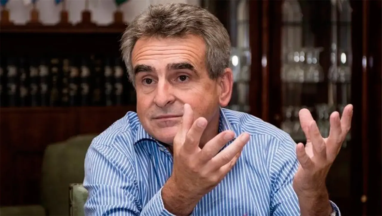 Agustín Rossi confirmó su salida del Ministerio de Defensa