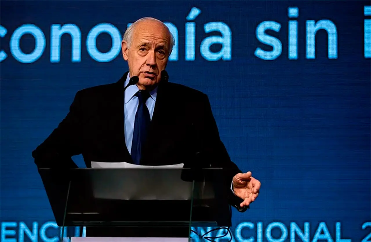 Roberto Lavagna: "El oficialismo me pidió, en varias oportunidades, que me baje de la candidatura"