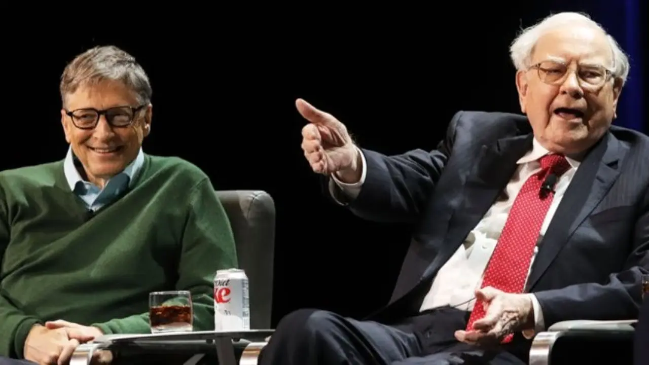 Al igual que Bill Gates, Warren Buffett destinó la mayor parte de su fortuna a causas benéficas