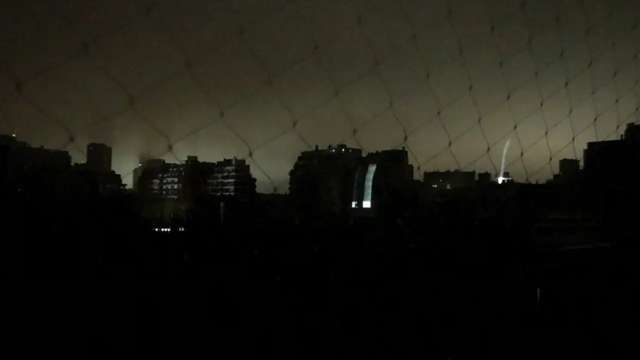 El apagón que ayudó a cerrar listas sigue sin respuestas ni intervención judicial