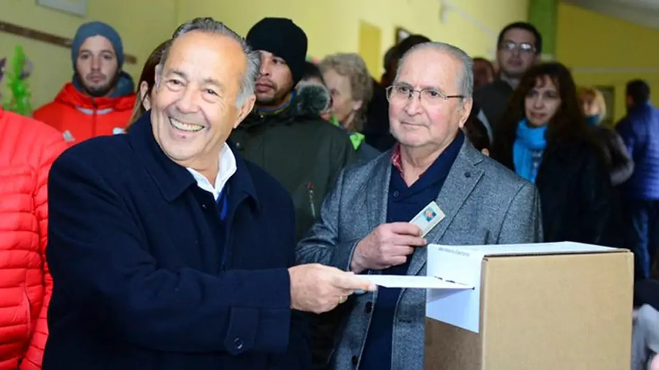 Adolfo Rodríguez Saá se rebeló porque no tuvieron en cuenta su proyecto y tenía decidido a votar en contra  