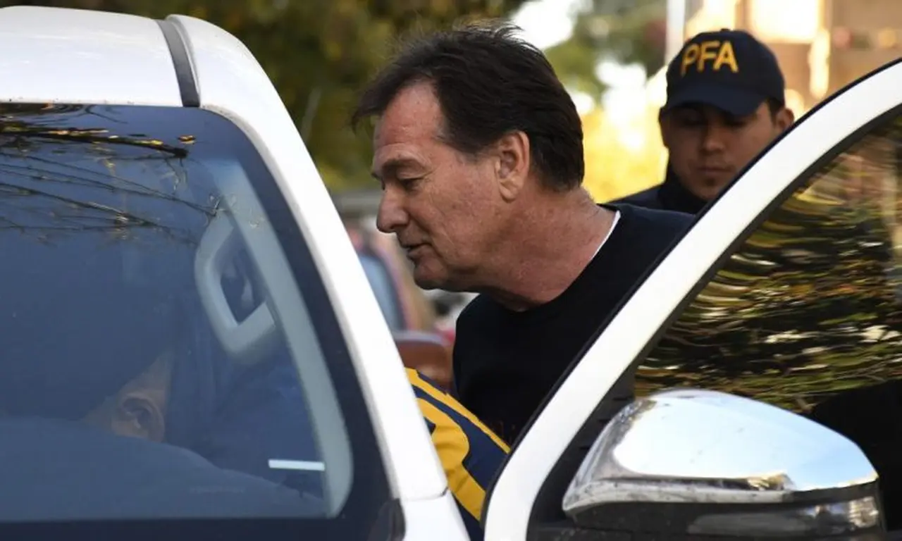 Cayó un jefe de la aduana con u$s650 mil en el exterior