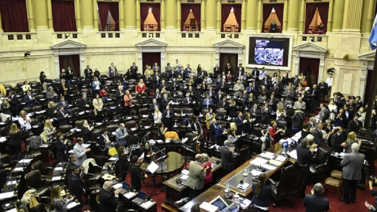 Diputados apenas sesionó cinco veces en el primer semestre del año