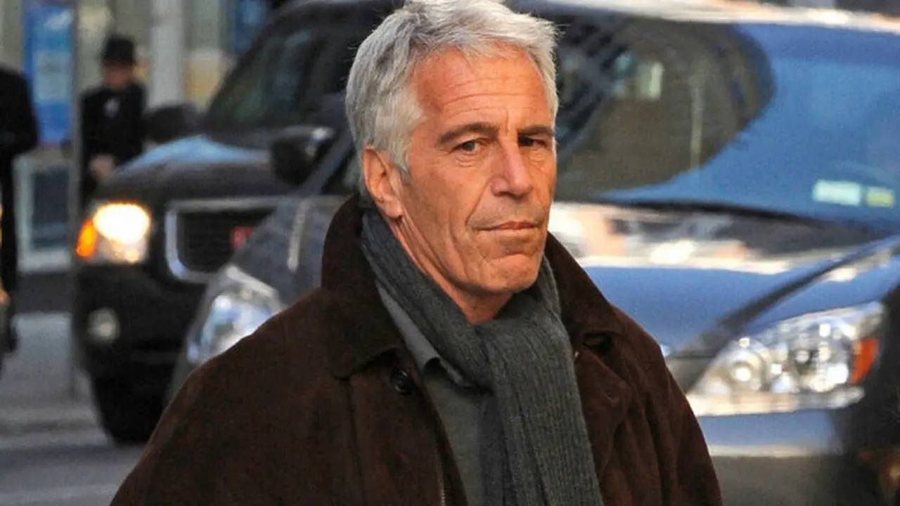 El empresario Jeffrey Epstein murió en 2019, acusado de delitos sexuales y trata de personas