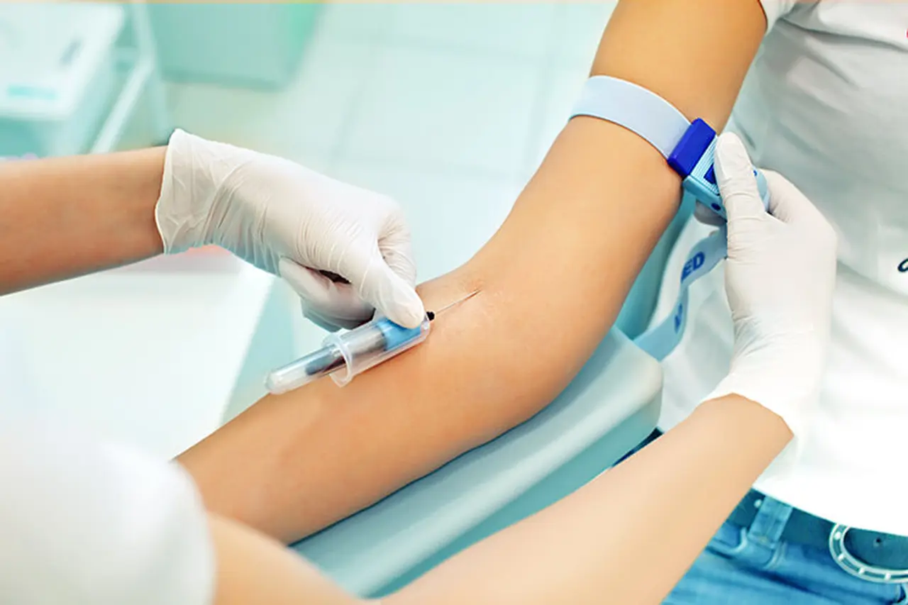 Quienes donen plasma deben cumplir con los requisitos de cualquier donante