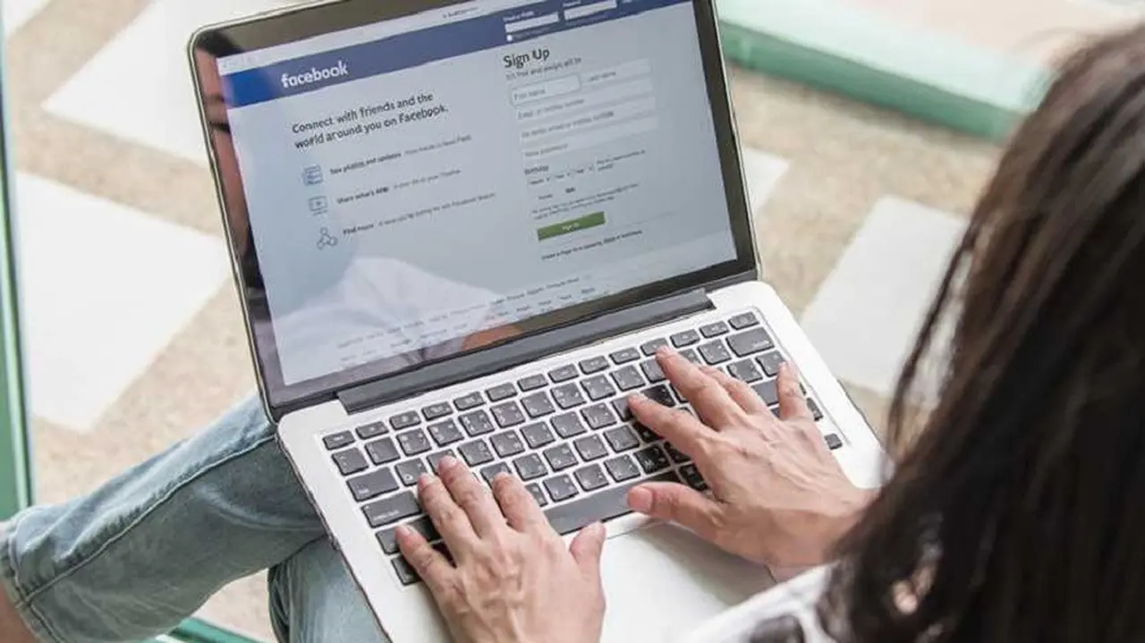 Si no vas a mantener un perfil adecuado, no sumes a tus colegas a Facebook