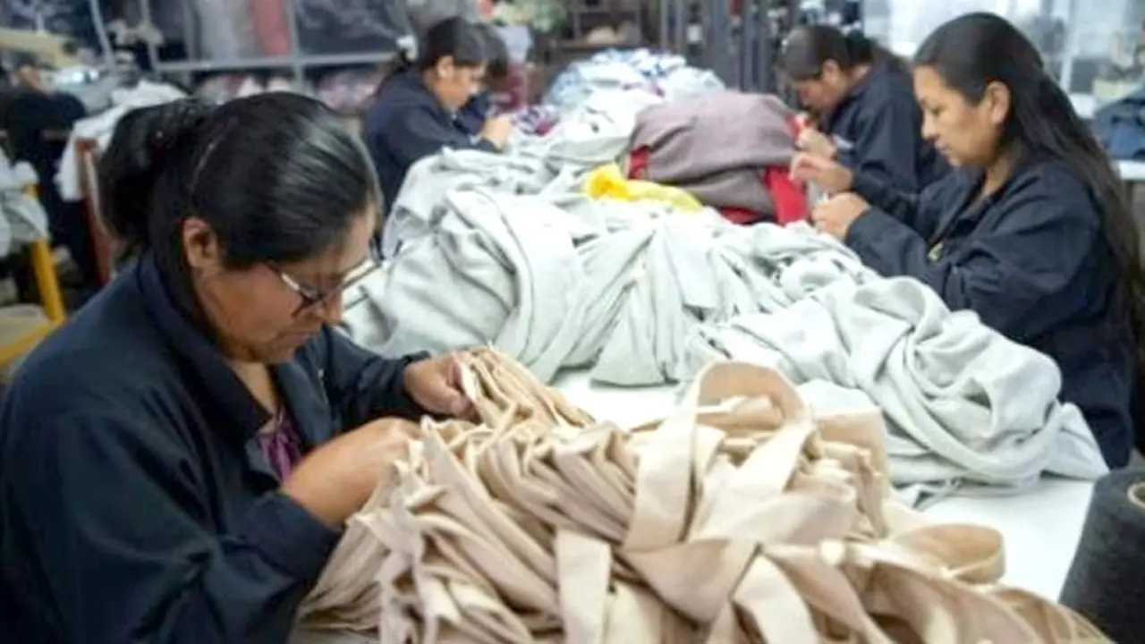 Las mujeres se encuentran sobre-representadas en los cuatro sectores de la economía más impactados por la pandemia, según la OIT