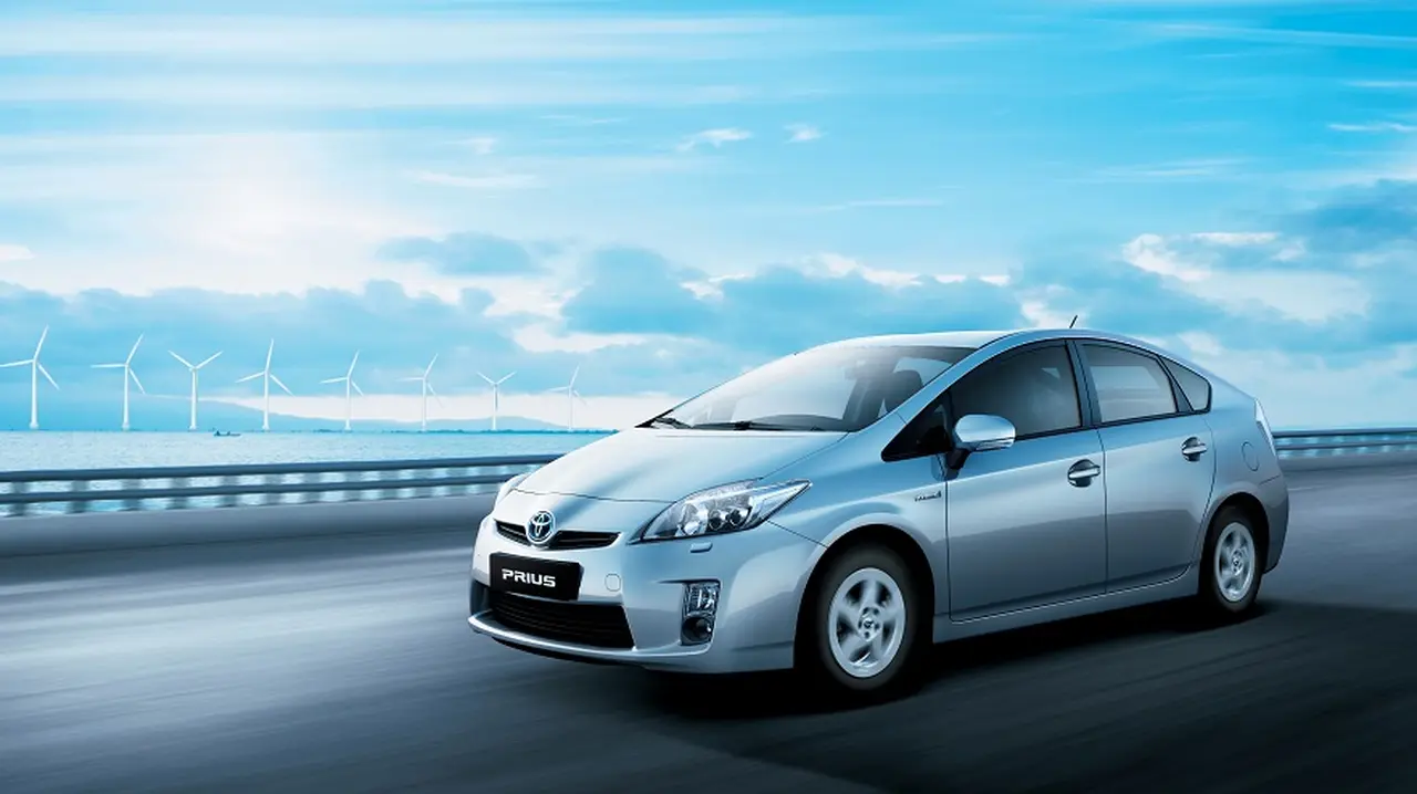 Qué es híbrido: el Toyota Prius, uno de los pioneros.